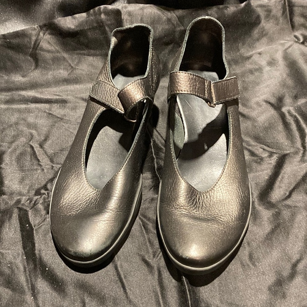 Very cute Arche Heels
